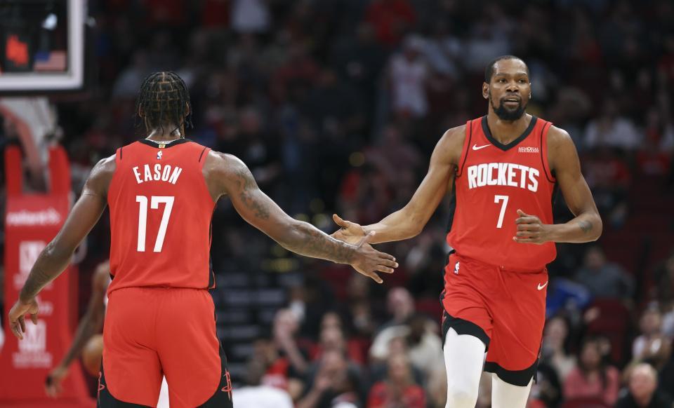 b体育-西部排名大乱斗！森林狼3连胜成火箭最大威胁 湖人坐6望5逼近掘金